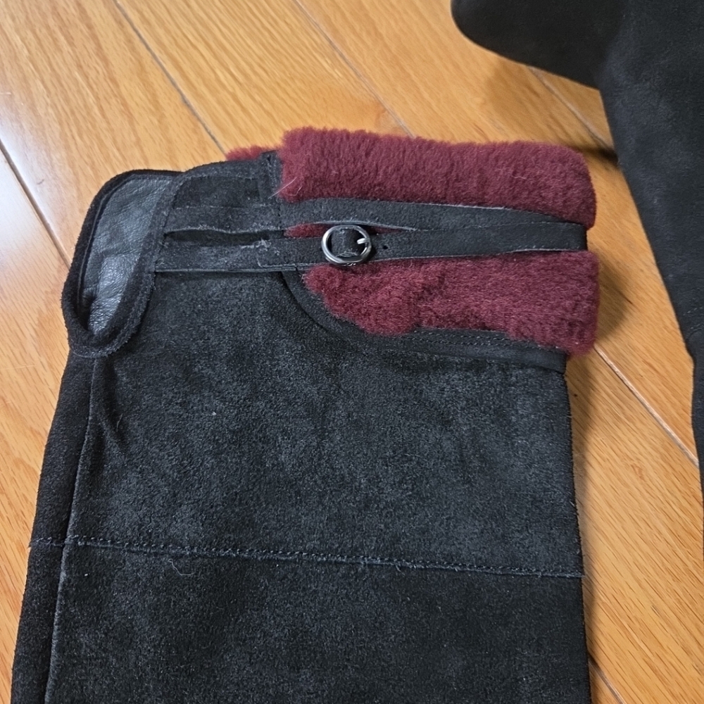 UGG Ophira black suede over-the-knee boots with a burgundy lamb fur cuff. - Picture 3 of 13